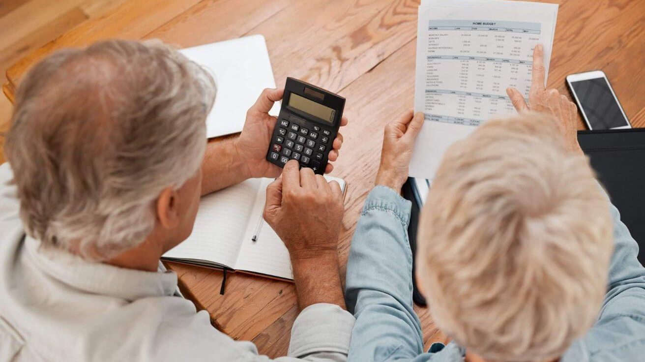 Budget 2026 : de la retraite par capitalisation au chômage des seniors, ces réformes sensibles envisageables pour alléger la facture